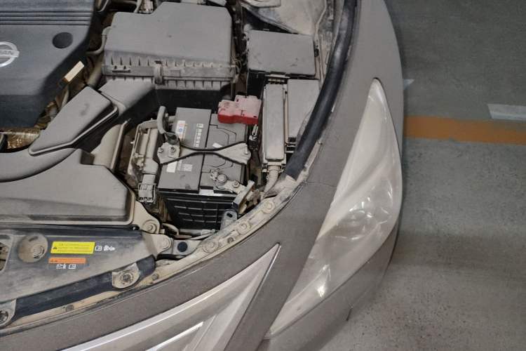 Used Nissan Teana 2014 2.5L XL Upper Tech Edition Engine Bay Left