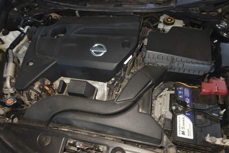 Used Nissan Teana 2014 Duke 2.5L XV Deluxe Edition Engine Bay Left