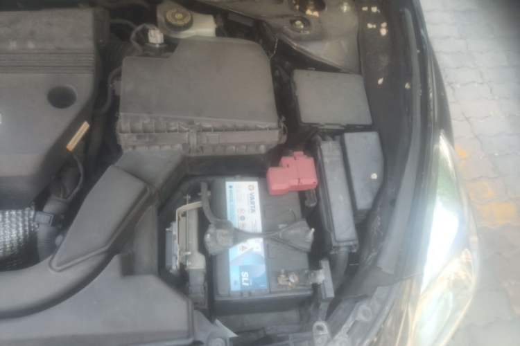 Used Nissan Teana 2014 Duke 2.5L XV Luxury Edition Engine Bay Left