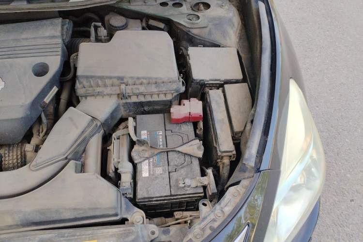 Used Nissan Teana 2014 Duke 2.5L XV Deluxe Edition Engine Bay Left