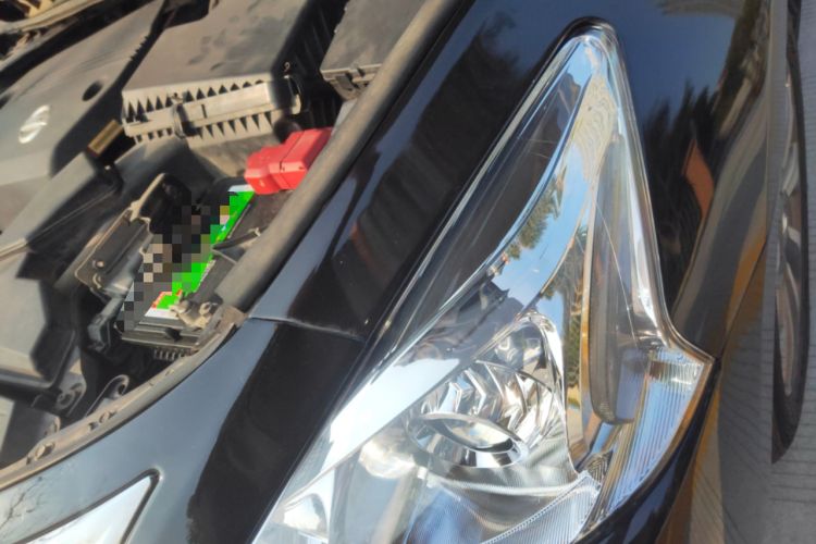 Used Nissan Teana 2014 Duke 2.5L XV Deluxe Edition Engine Bay Left