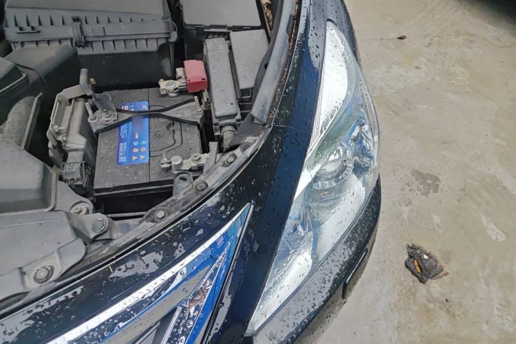 Used Nissan Teana 2014 Duke 2.5L XV Deluxe Edition Engine Bay Left