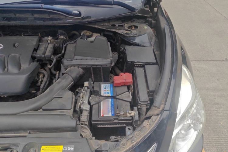 Used Nissan Teana 2014 2.0L XL Upper Tech Edition Engine Bay Left