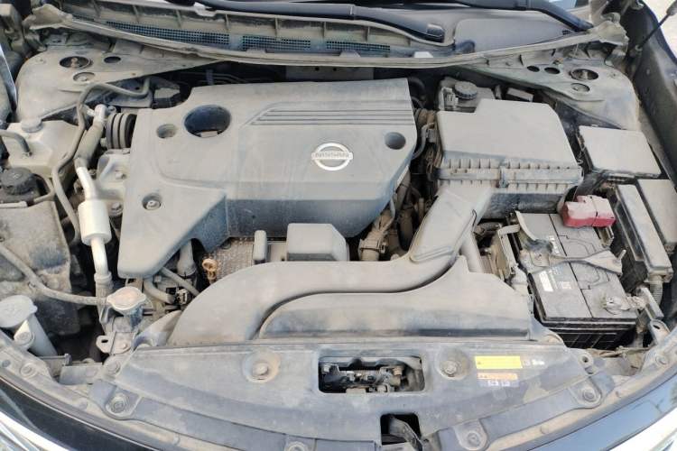 Used Nissan Teana 2014 Duke 2.5L XV Deluxe Edition Engine Bay
