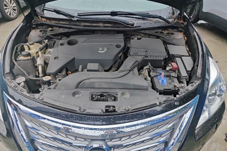 Used Nissan Teana 2014 Duke 2.5L XV Deluxe Edition Engine Bay