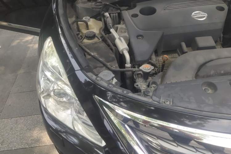 Used Nissan Teana 2014 Duke 2.5L XV Luxury Edition Engine Bay Right