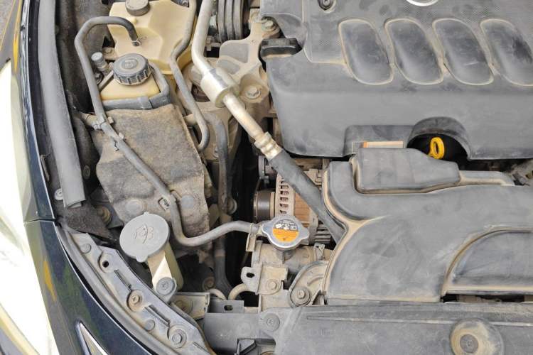 Used Nissan Teana 2014 2.0L XL Upper Tech Edition Engine Bay Right