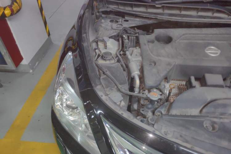 Used Nissan Teana 2014 Duke 2.5L XV Luxury Edition Engine Bay Right
