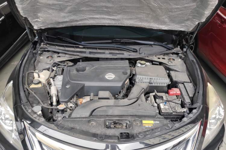 Used Nissan Teana 2014 Duke 2.5L XV Luxury Edition Engine Bay