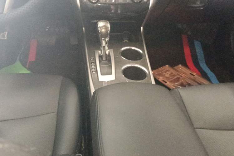 Used Nissan Teana 2014 Duke 2.5L XV Glory Edition Gear Lever