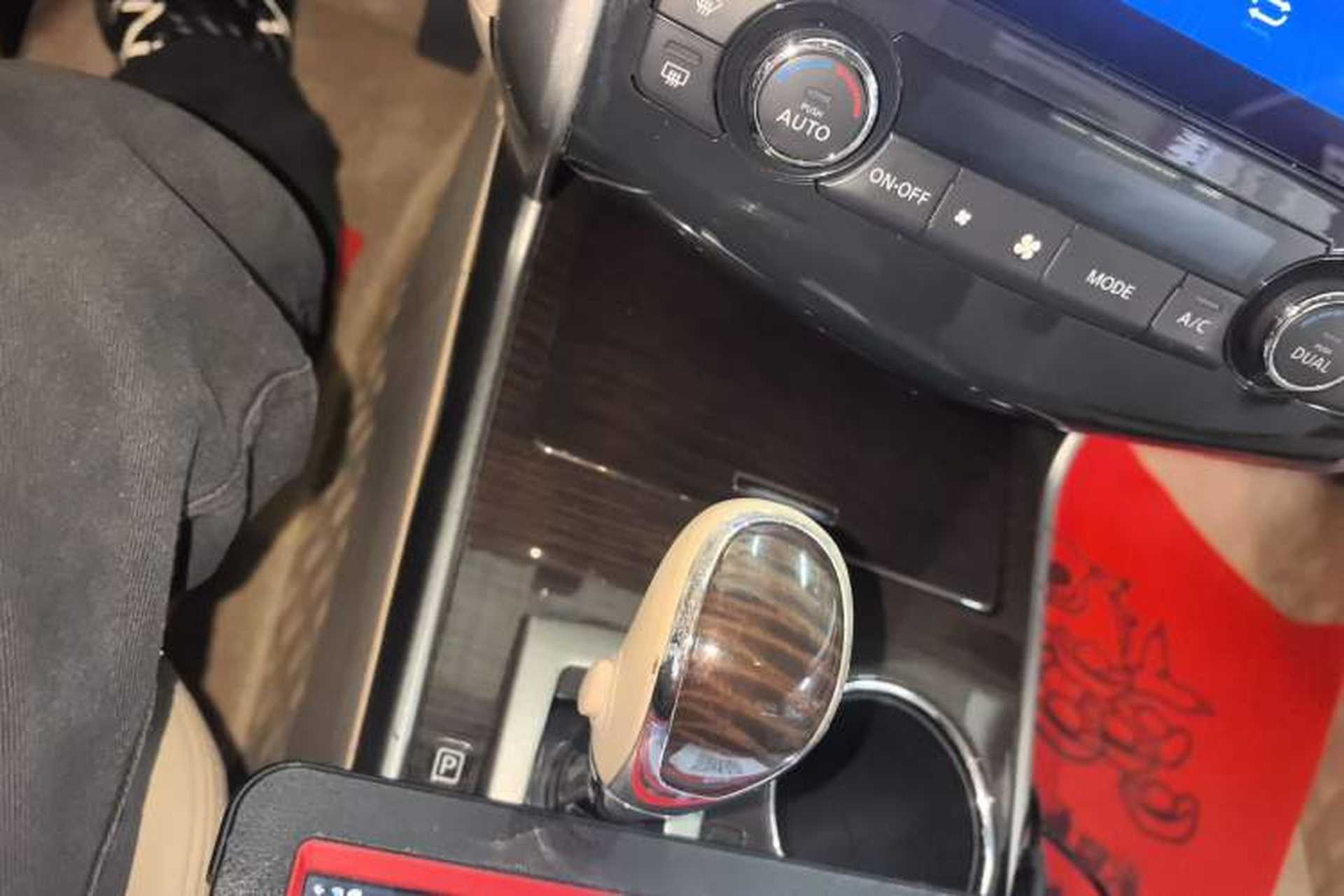 Used Nissan Teana 2014 2.0L XL Upper Tech Edition Gear Lever