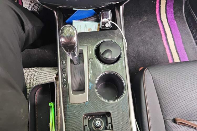 Used Nissan Teana 2014 Duke 2.5L XV Deluxe Edition Gear Lever