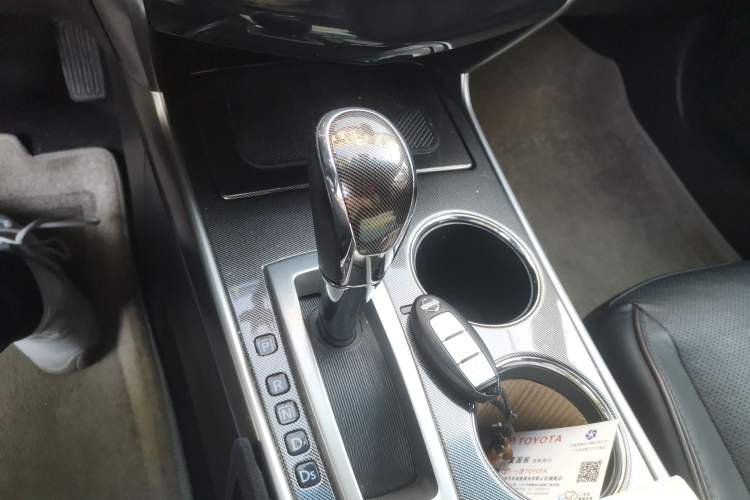 Used Nissan Teana 2014 Duke 2.5L XV Glory Edition Gear Lever
