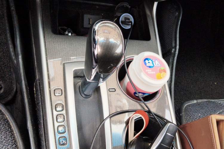 Used Nissan Teana 2014 Duke 2.5L XV Luxury Edition Gear Lever