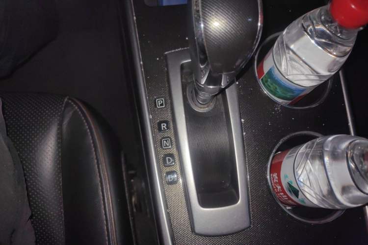 Used Nissan Teana 2014 Duke 2.5L XV Luxury Edition Gear Lever