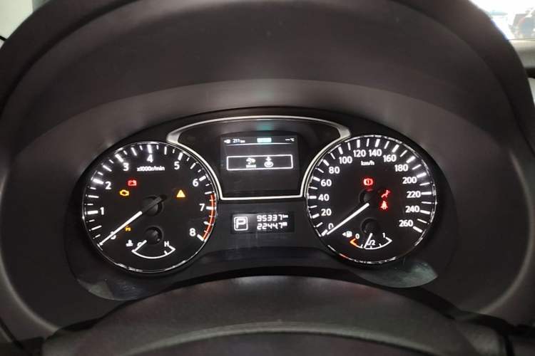 Used Nissan Teana 2014 Duke 2.5L XV Deluxe Edition Instrument Cluster