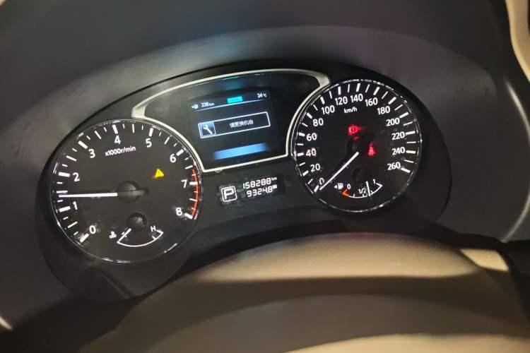 Used Nissan Teana 2014 Duke 2.5L XV-VIP Luxury Edition Instrument Cluster