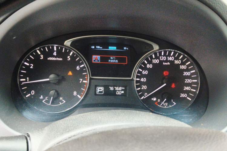 Used Nissan Teana 2014 Duke 2.5L XV Luxury Edition Instrument Cluster