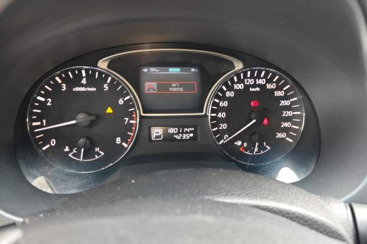 Used Nissan Teana 2014 2.0L XL Upper Tech Edition Instrument Cluster