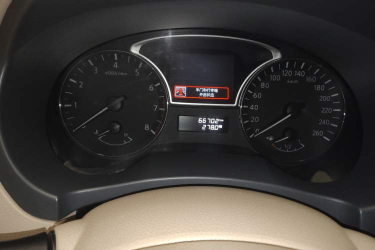 Used Nissan Teana 2014 Duke 2.5L XV Deluxe Edition Instrument Cluster
