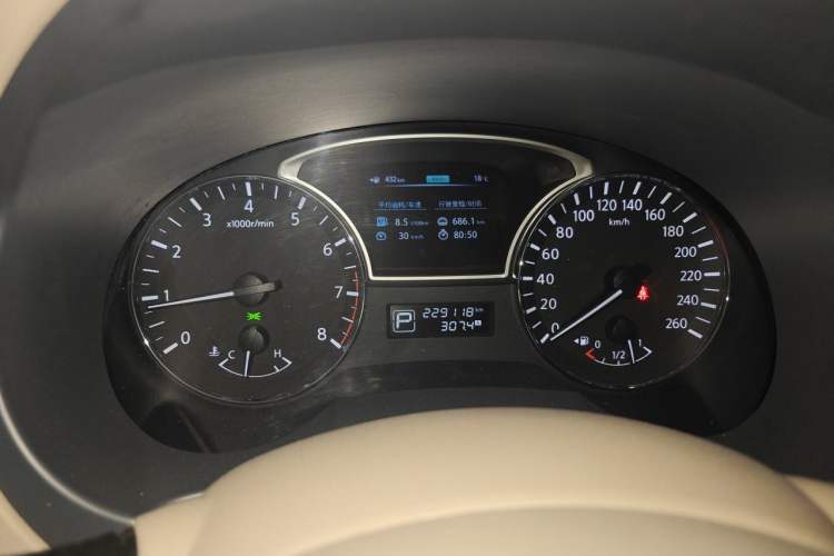 Used Nissan Teana 2014 Duke 2.5L XV Deluxe Edition Instrument Cluster