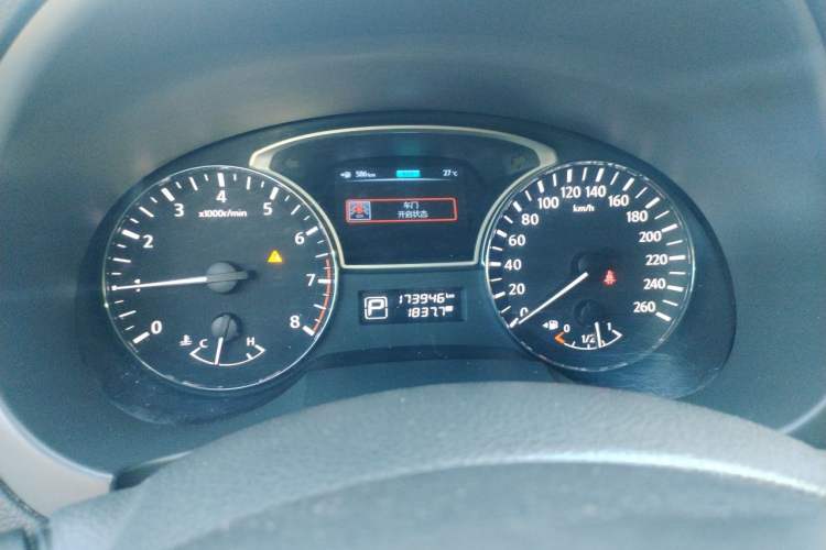 Used Nissan Teana 2014 Duke 2.5L XV Deluxe Edition Instrument Cluster
