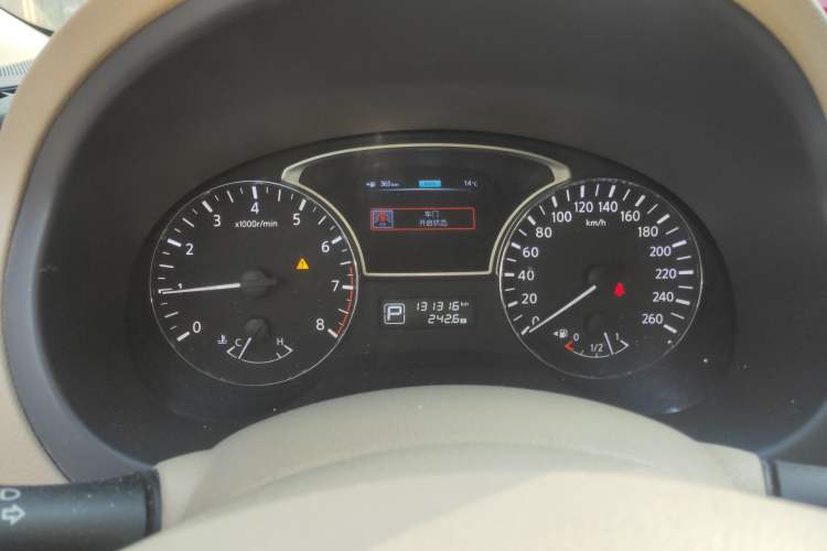 Used Nissan Teana 2014 Duke 2.5L XV Deluxe Edition Instrument Cluster