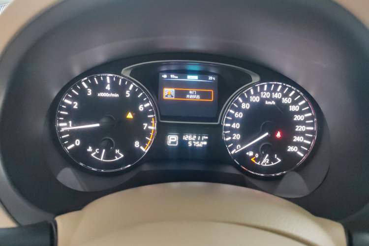 Used Nissan Teana 2014 Duke 2.5L XV Luxury Edition Instrument Cluster