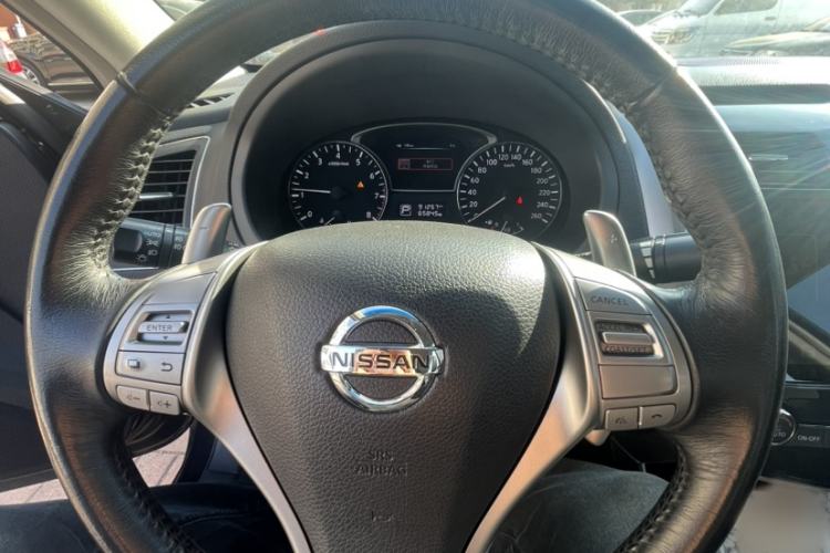 Used Nissan Teana 2014 Duke 2.5L XV Deluxe Edition Interior 5