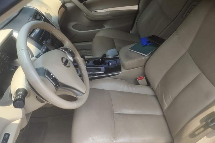 Used Nissan Teana 2014 Duke 2.5L XV Luxury Edition Left Front Seat