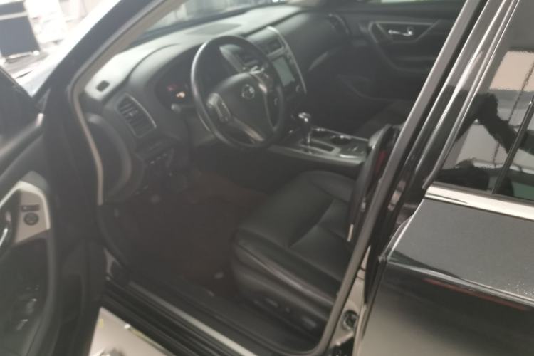 Used Nissan Teana 2014 Duke 2.5L XV Deluxe Edition Left Front Seat