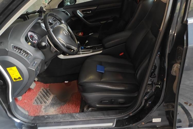 Used Nissan Teana 2014 2.5L XL Upper Tech Edition Left Front Seat