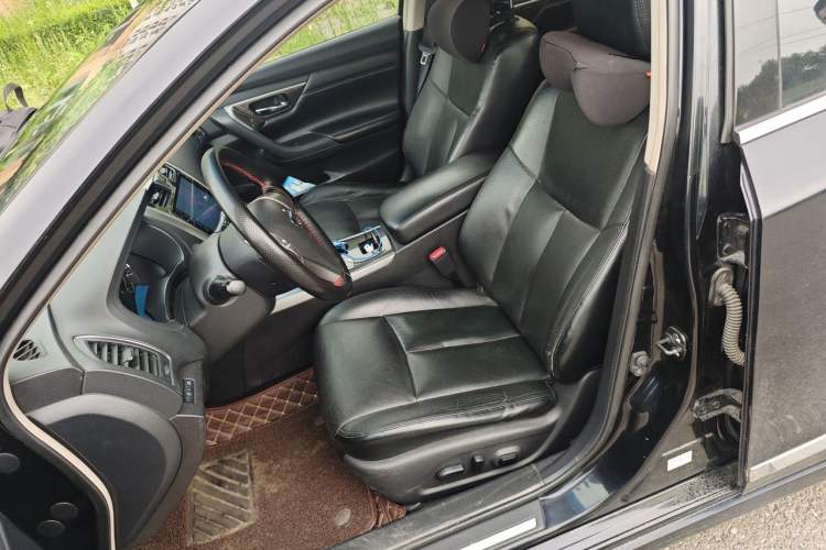 Used Nissan Teana 2014 2.0L XL Upper Tech Edition Left Front Seat