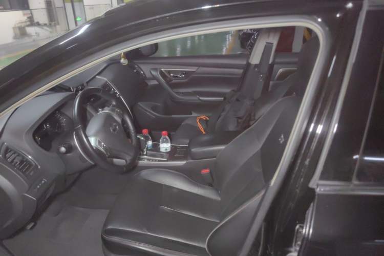 Used Nissan Teana 2014 Duke 2.5L XV Luxury Edition Left Front Seat