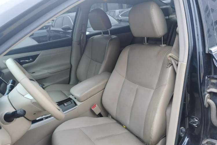 Used Nissan Teana 2014 2.0L XL Upper Tech Edition Left Front Seat