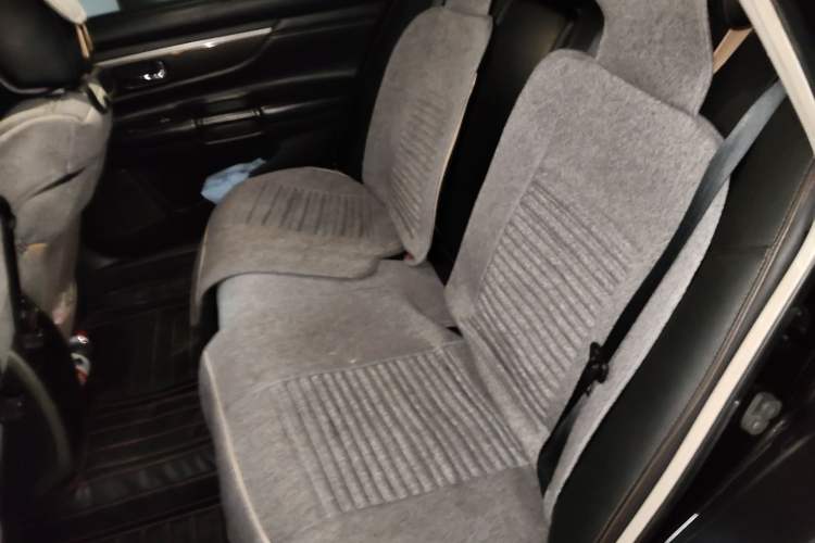 Used Nissan Teana 2014 Duke 2.5L XV Deluxe Edition Left Rear Seat