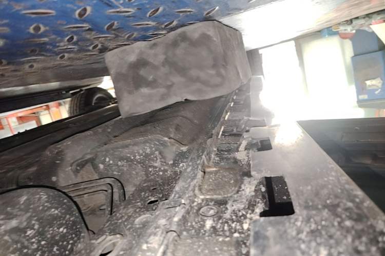 Used Nissan Teana 2014 Duke 2.5L XV Deluxe Edition Left Side Sill