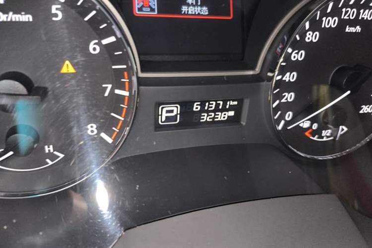 Used Nissan Teana 2014 2.0L XL Upper Tech Edition Odometer Close Up