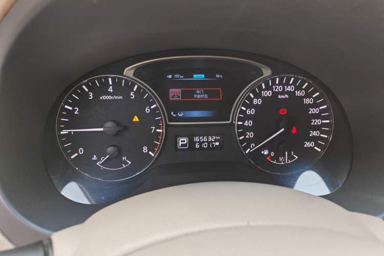 Used Nissan Teana 2014 Duke 2.5L XV-VIP Luxury Edition Odometer Close Up