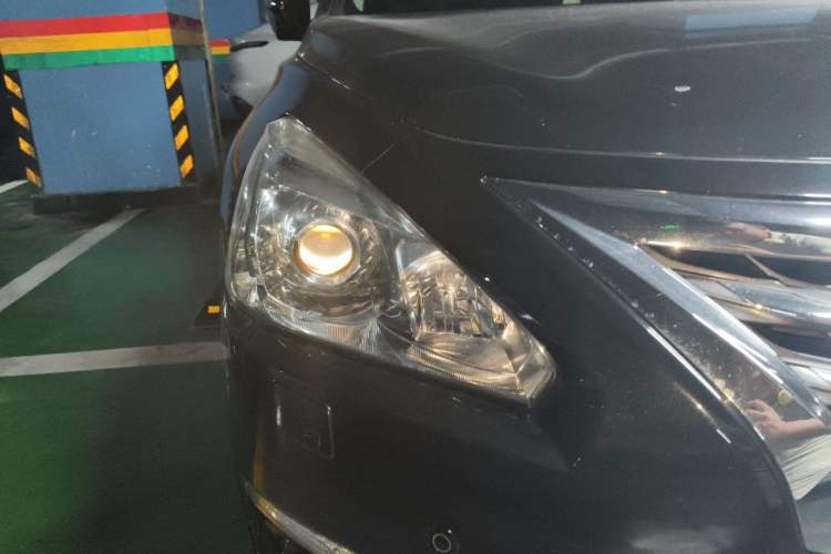 Used Nissan Teana 2014 Duke 2.5L XV Glory Edition Right Front Headlight