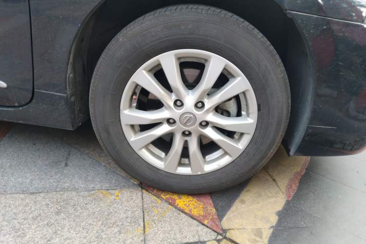 Used Nissan Teana 2014 2.0L XL Upper Tech Edition Right Front Wheel Hub