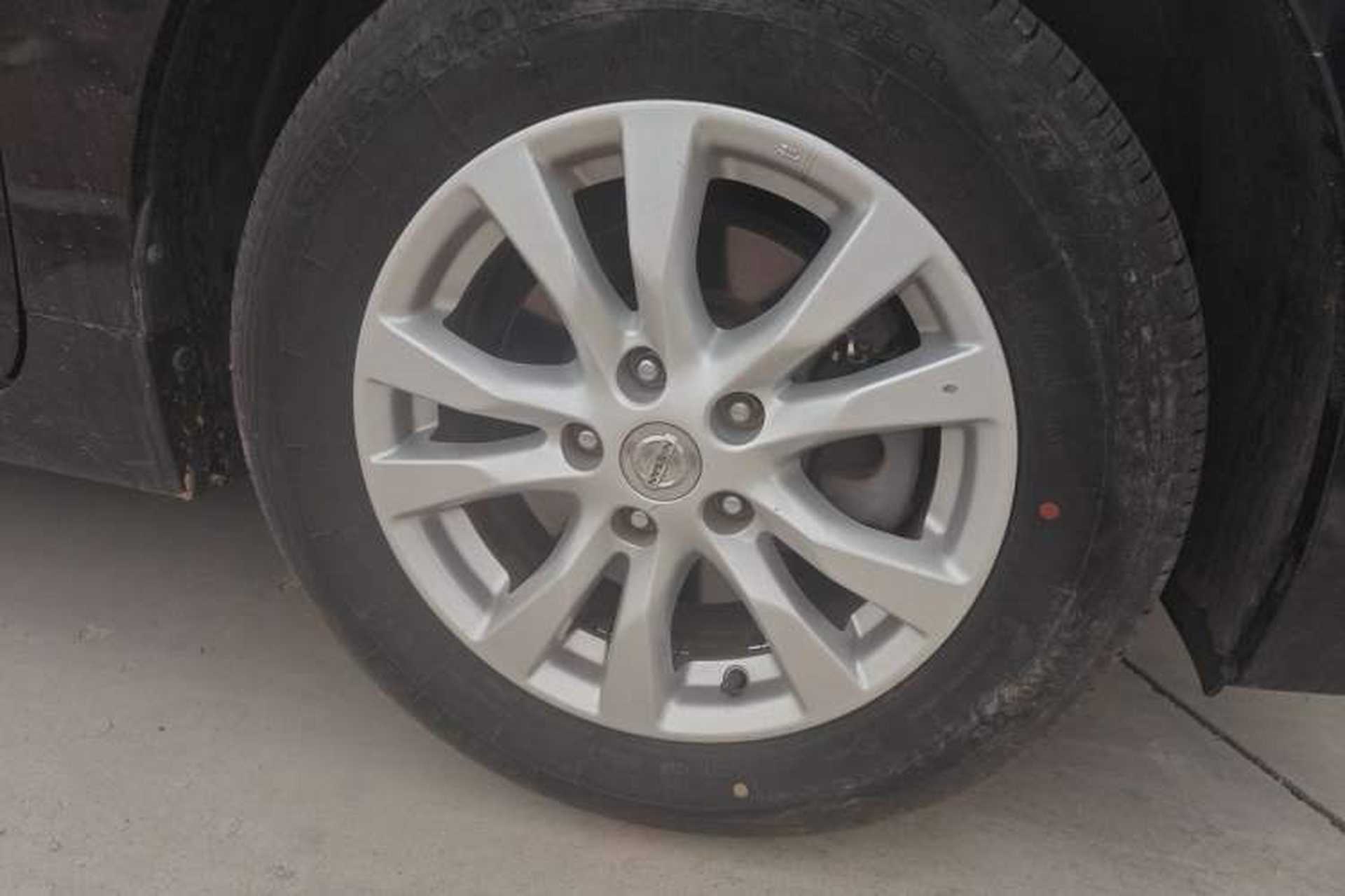 Used Nissan Teana 2014 2.0L XL Upper Tech Edition Right Front Wheel Hub