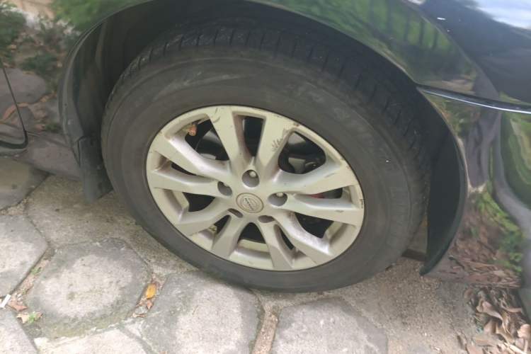 Used Nissan Teana 2014 2.0L XL Upper Tech Edition Right Front Wheel Hub