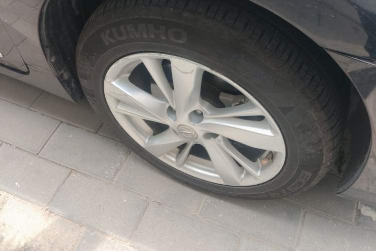Used Nissan Teana 2014 2.0L XL Upper Tech Edition Right Front Wheel Hub
