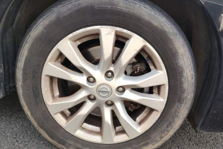 Used Nissan Teana 2014 2.0L XL Upper Tech Edition Right Front Wheel Hub