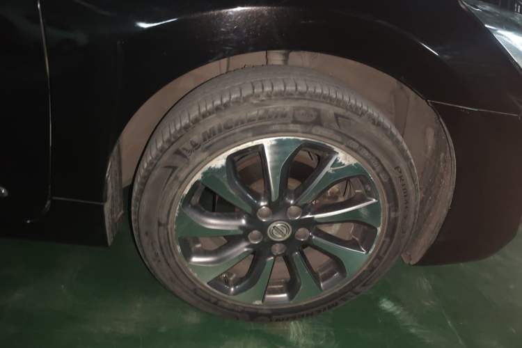 Used Nissan Teana 2014 Duke 2.5L XV Glory Edition Right Front Wheel Hub