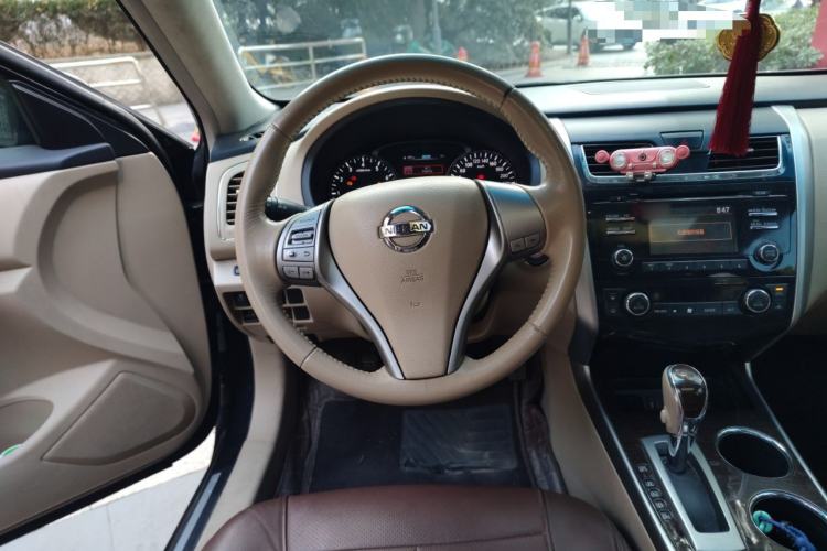 Used Nissan Teana 2014 2.0L XL Upper Tech Edition Steering Wheel