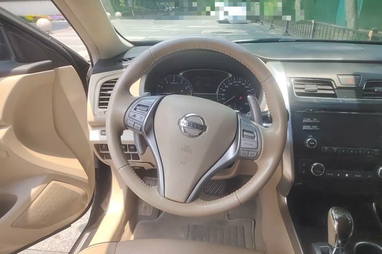 Used Nissan Teana 2014 Duke 2.5L XV Luxury Edition Steering Wheel