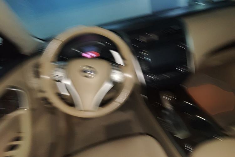 Used Nissan Teana 2014 Duke 2.5L XV-VIP Luxury Edition Steering Wheel