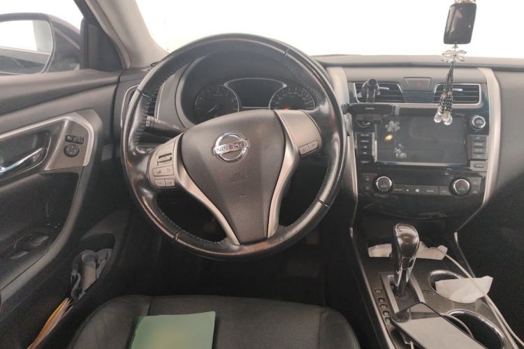 Used Nissan Teana 2014 2.0L XL Upper Tech Edition Steering Wheel